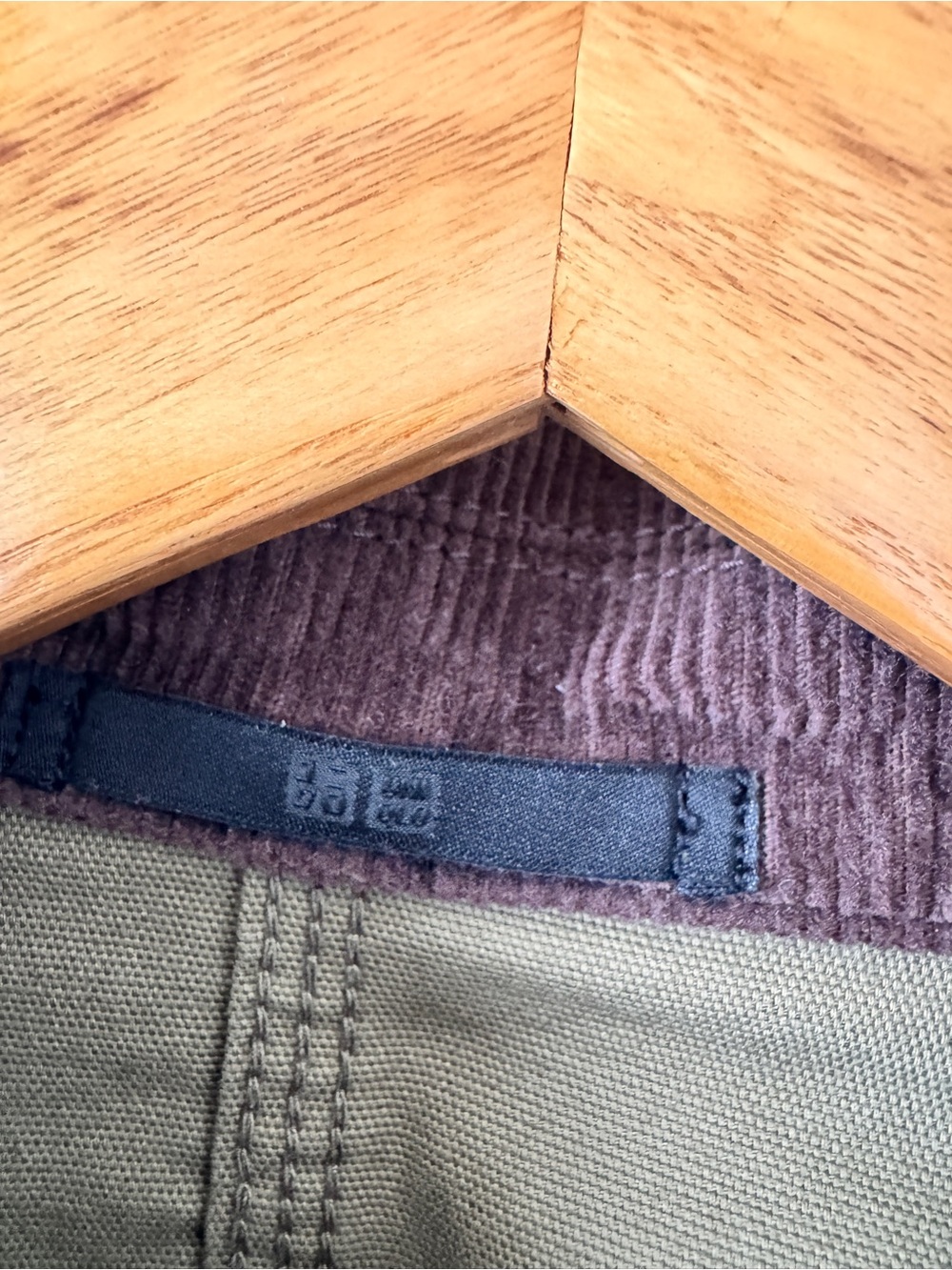 Olive Green Zip Up Crop Jacket with Brown Corduroy Collar - Uniqlo - Picture 4 of 8